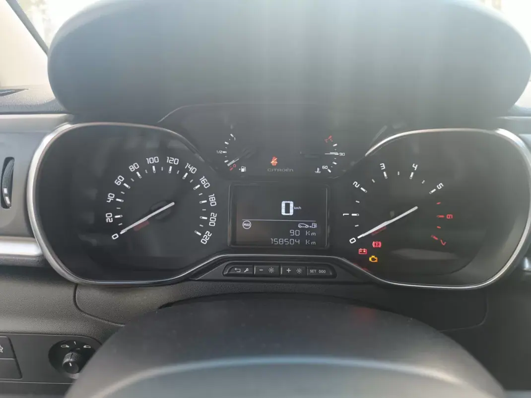 Citroën C3 2017 - 9900 EUR, 158504 km - AUTO.MOTO.pt - 158504km - foto 12 de 32
