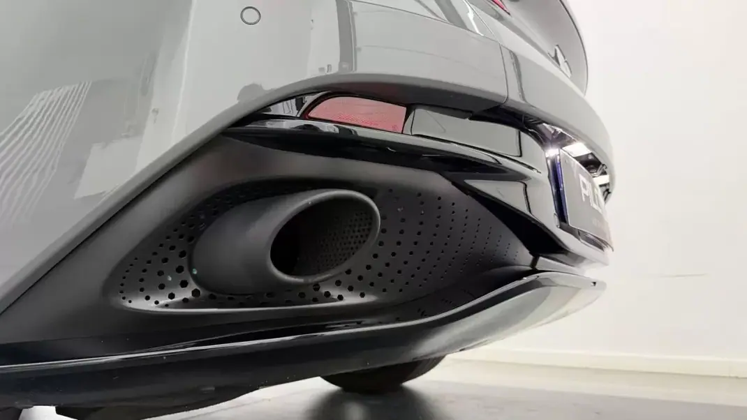 Aston Martin DB11 Coupé 2020 - 149990 EUR, 48409 km - 48409km - foto 14 de 38