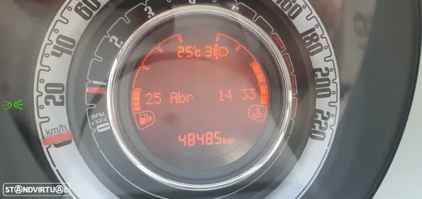 Fiat 500C 2020 - 15500 EUR, 48550 km - AUTO.MOTO.pt - 48550km - foto 10 de 16