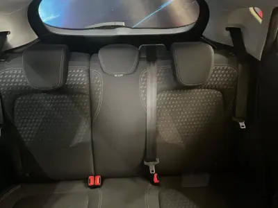 Ford Fiesta 2021 - 13999 EUR, 80000 km - AUTO.MOTO.pt - 80000km - foto 32 de 46