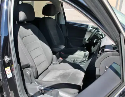 Volkswagen Tiguan Allspace 2018 - 26990 EUR, 120612 km - 120612km - foto 13 de 30
