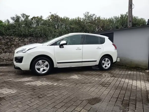 Peugeot 3008 2014 - 8000 EUR, 304000 km - AUTO.MOTO.pt - 304000km - foto 3 de 16