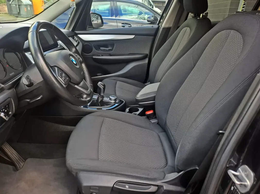 BMW 216 Gran Tourer 2019 - 16500 EUR, 100000 km - AUTO.MOTO.pt - 100000km - foto 9 de 27