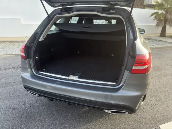 Mercedes-Benz C 250 2018 - 24500 EUR, 173000 km - AUTO.MOTO.pt - 173000km - foto 6 de 21