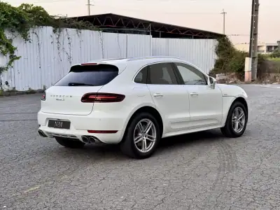 Porsche Macan 2016 - 45990 EUR, 132000 km - AUTO.MOTO.pt - 132000km - foto 7 de 34