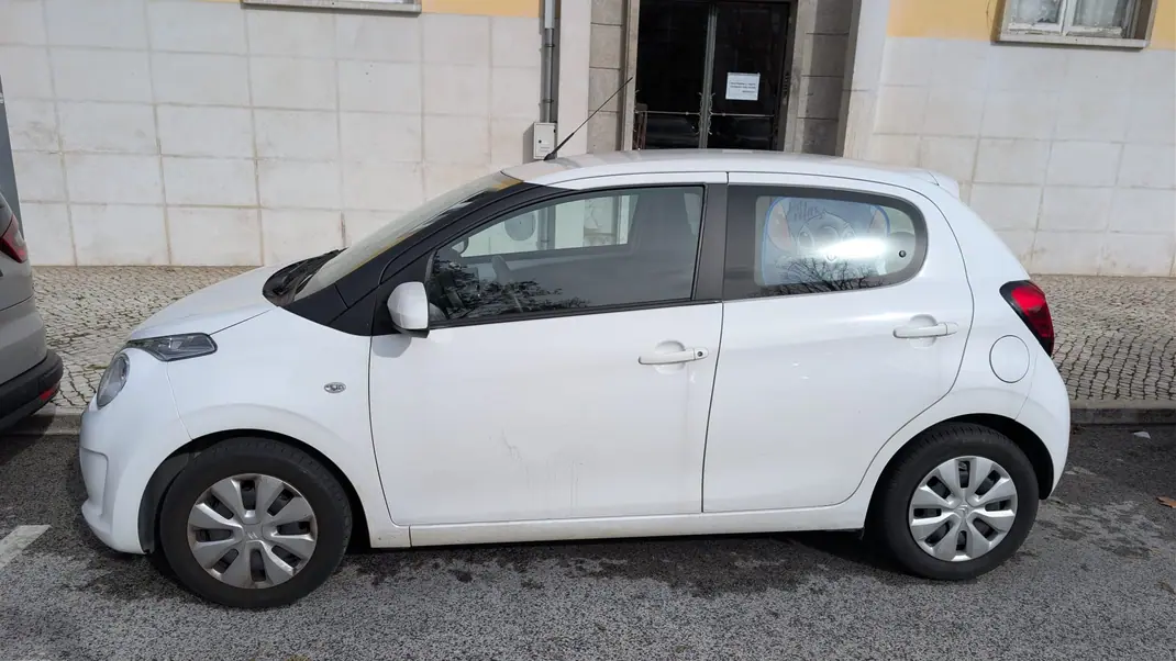 Citroën C1 2021 - 11000 EUR, 53000 km - AUTO.MOTO.pt - 53000km - foto 3 de 6