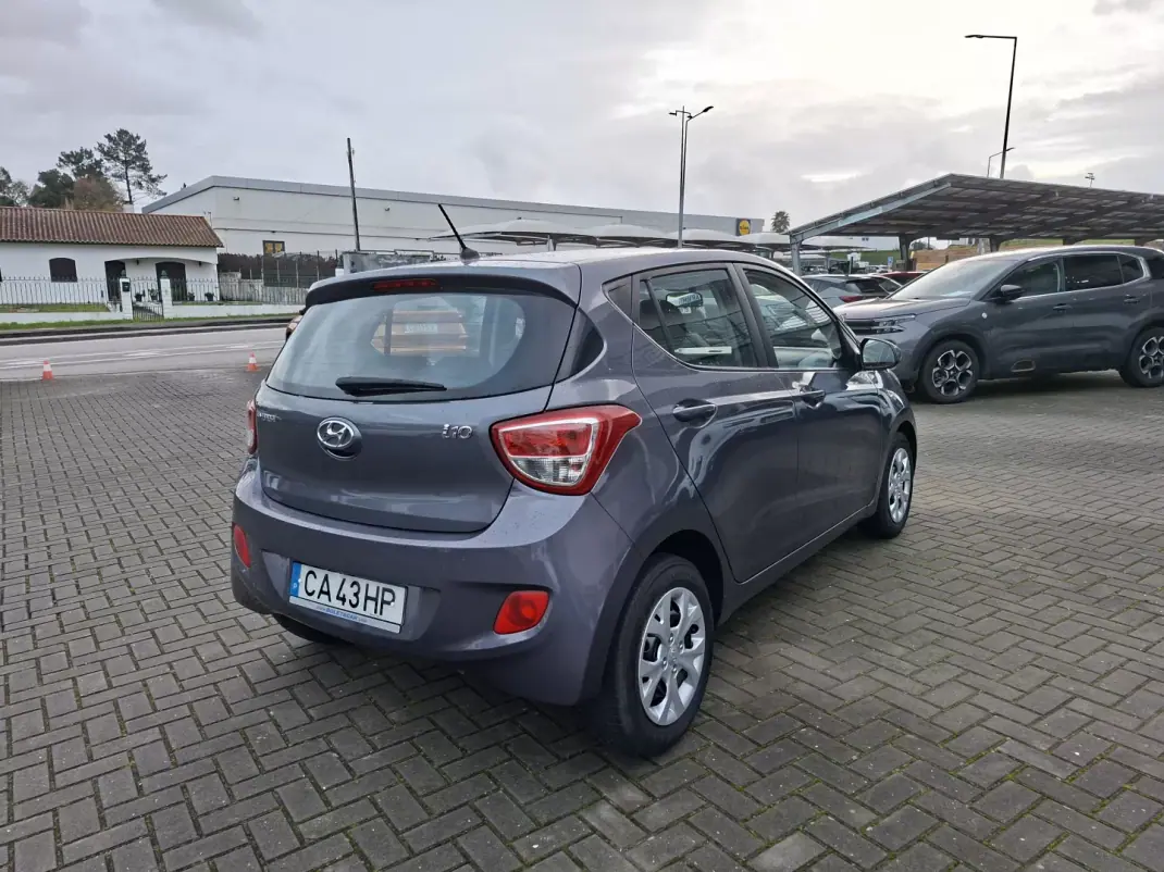 Hyundai i10 2016 - 8750 EUR, 92642 km - AUTO.MOTO.pt - 92642km - foto 6 de 24