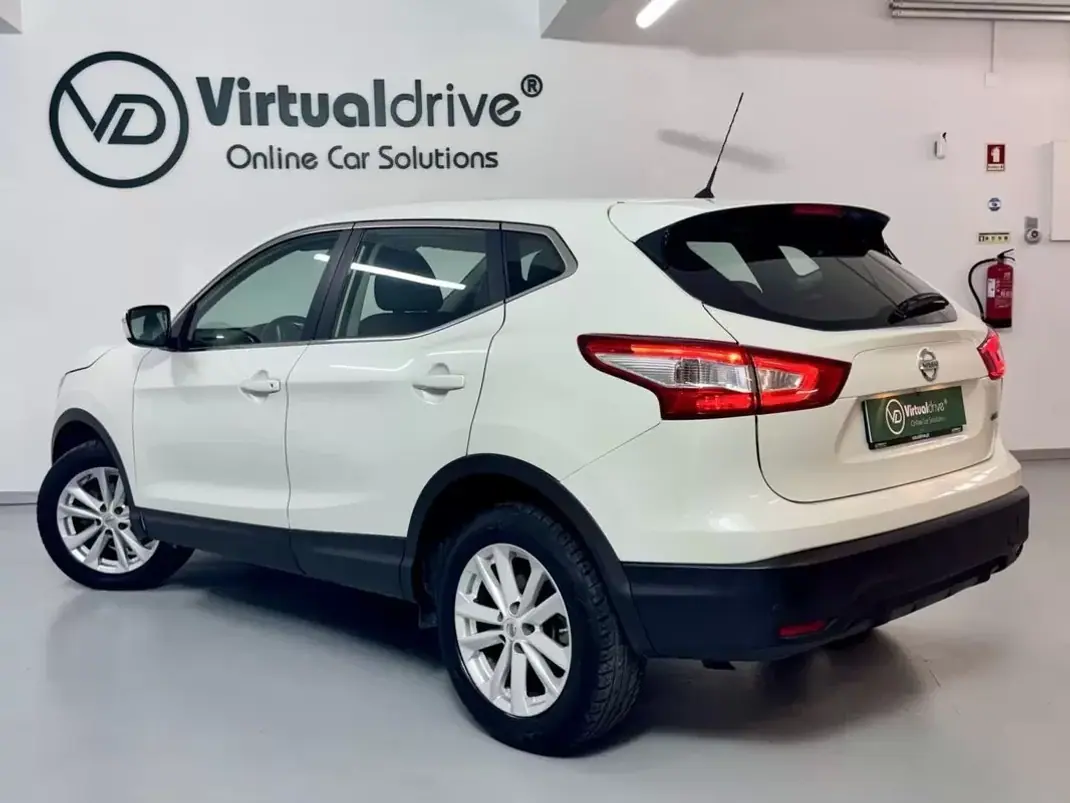 Nissan Qashqai 2015 - 13750 EUR, 96000 km - 96000km - foto 9 de 45