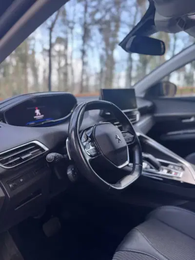 Peugeot 3008 2022 - 23500 EUR, 113156 km - AUTO.MOTO.pt - 113156km - foto 6 de 19