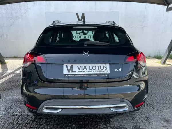 DS DS4 Crossback 2016 - 12500 EUR, 207000 km - AUTO.MOTO.pt - 207000km - foto 4 de 11