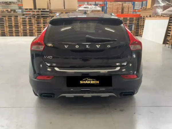 Volvo V40 Cross Country 2015 - 11450 EUR, 139839 km - AUTO.MOTO.pt - 139839km - foto 4 de 11
