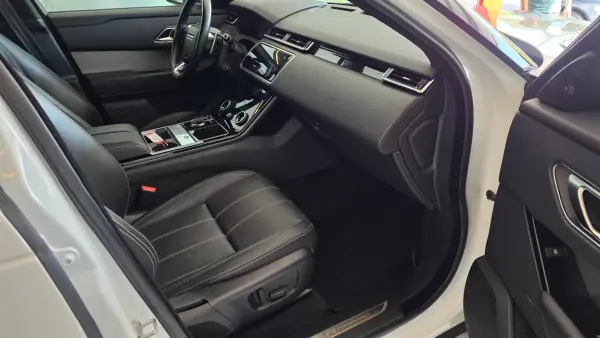 Land Rover Range Rover Velar 2018 - 27900 EUR, 193032 km - 193032km - foto 62 de 69