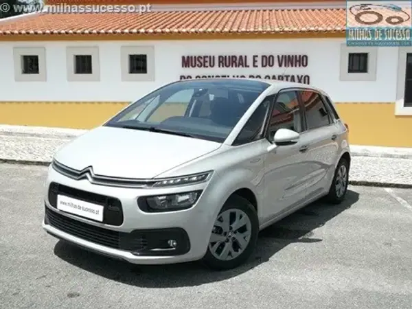 Citroën C4 Picasso 2017 - 14250 EUR, 154000 km - AUTO.MOTO.pt - 154000km - foto 18 de 21