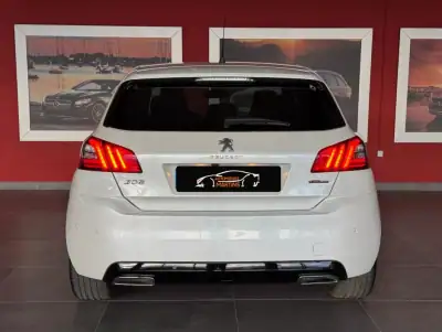Peugeot 308 2020 - 18990 EUR, 63345 km - AUTO.MOTO.pt - 63345km - foto 10 de 21