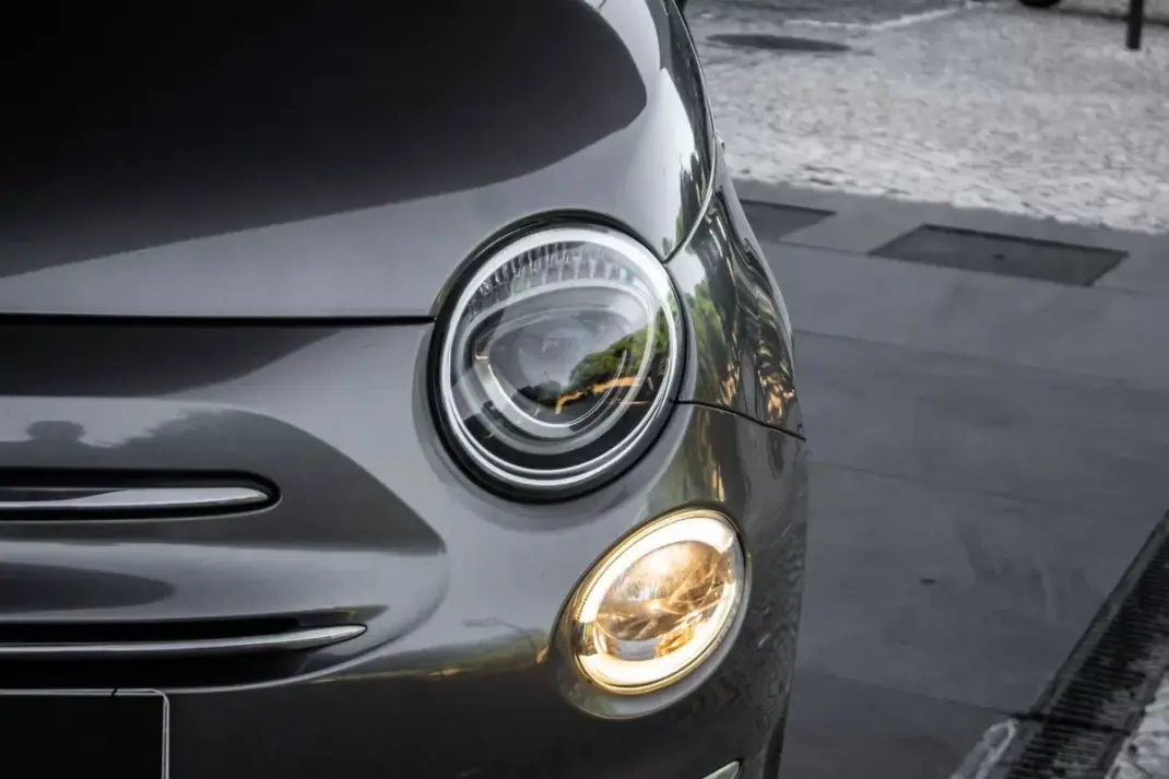 Fiat 500C 2016 - 8900 EUR, 93634 km - 93634km - foto 8 de 35