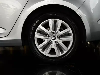 Renault Mégane Sport Tourer 2022 - 16990 EUR, 132900 km - AUTO.MOTO.pt - 132900km - foto 15 de 31