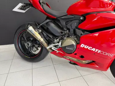 Ducati Panigale 1299 2016 - 17500 EUR, 11358 km - AUTO.MOTO.pt - 11358km - foto 12 de 38