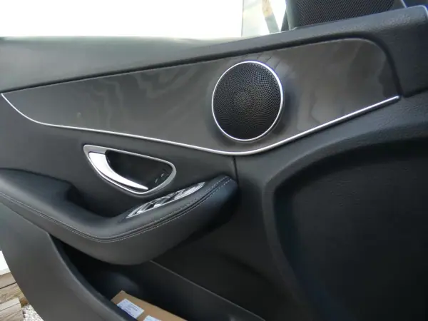 Mercedes-Benz C 220 2018 - 20750 EUR, 299000 km - AUTO.MOTO.pt - 299000km - foto 23 de 27