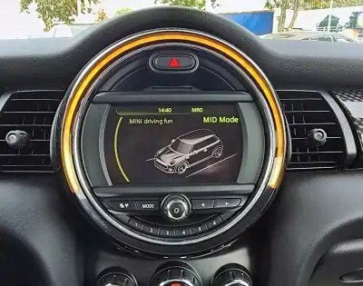 MINI Berlingo 2015 - 18000 EUR, 101200 km - AUTO.MOTO.pt - 101200km - foto 16 de 29