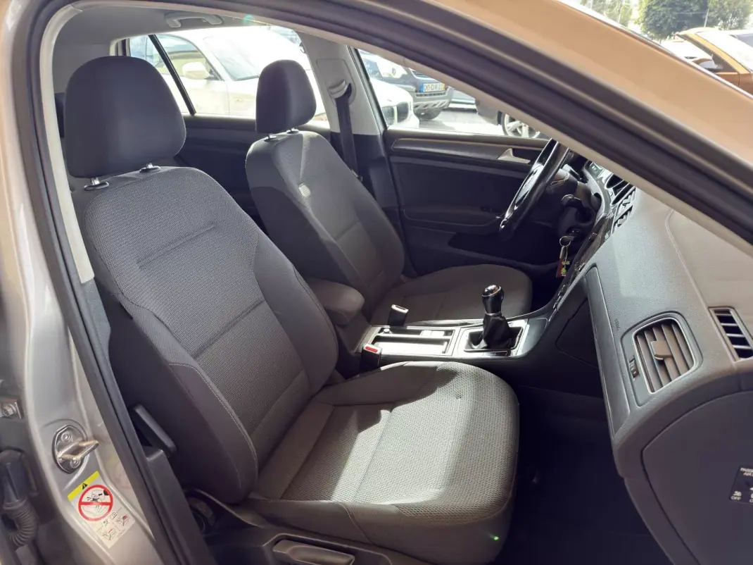 Volkswagen Golf 2017 - 15950 EUR, 151736 km - 151736km - foto 34 de 34