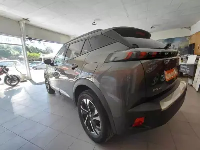 Peugeot 2008 2021 - 16900 EUR, 84000 km - 84000km - foto 5 de 21