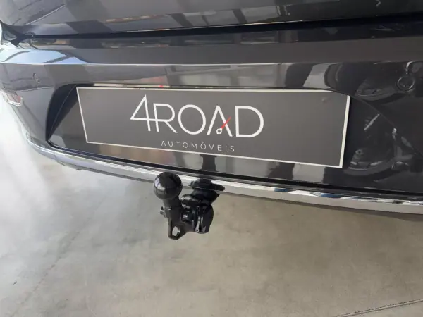 Volkswagen Arteon Shooting Brake 2021 - 23500 EUR, 168600 km - AUTO.MOTO.pt - 168600km - foto 141 de 144