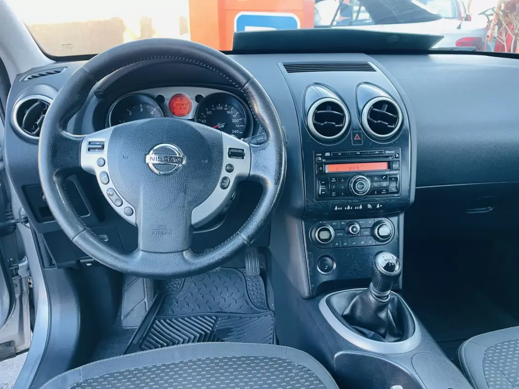 Nissan Qashqai 2008 - 8950 EUR, 222875 km - AUTO.MOTO.pt - 222875km - foto 10 de 12