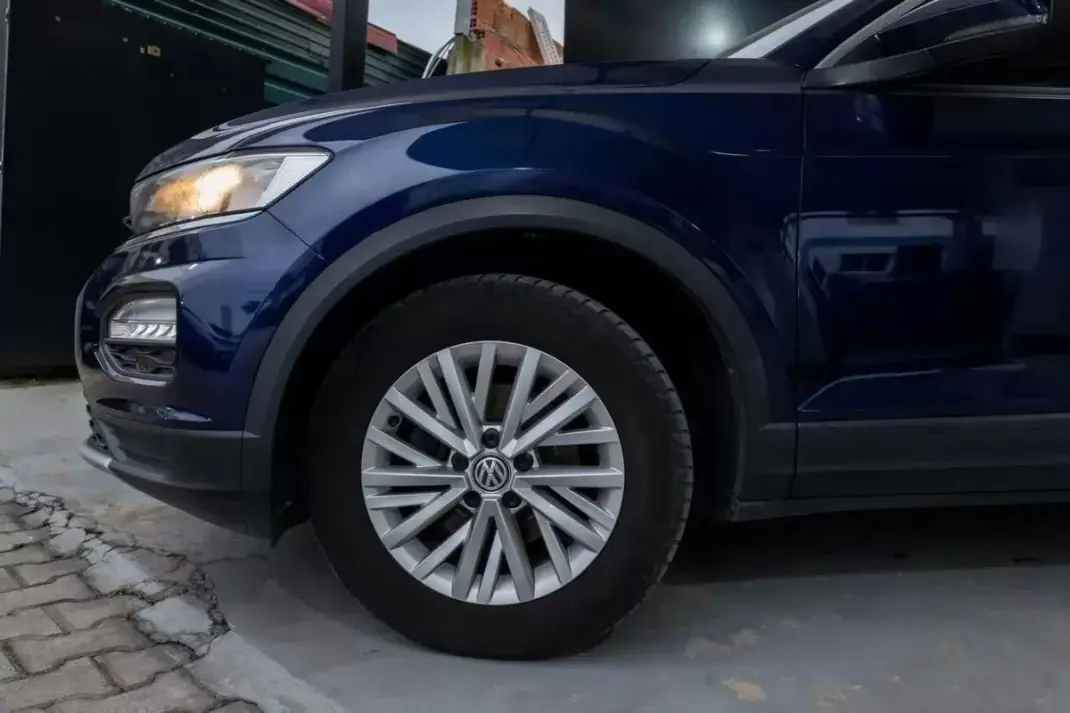 Volkswagen T-Roc 2019 - 21900 EUR, 135000 km - AUTO.MOTO.pt - 135000km - foto 36 de 48