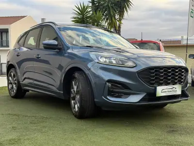 Ford Kuga 2022 - 24990 EUR, 67592 km - AUTO.MOTO.pt - 67592km - foto 3 de 14