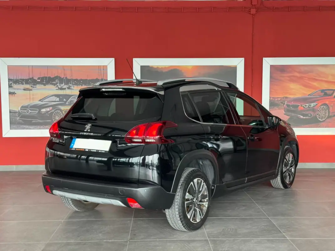 Peugeot 2008 2018 - 14990 EUR, 60029 km - AUTO.MOTO.pt - 60029km - foto 8 de 21