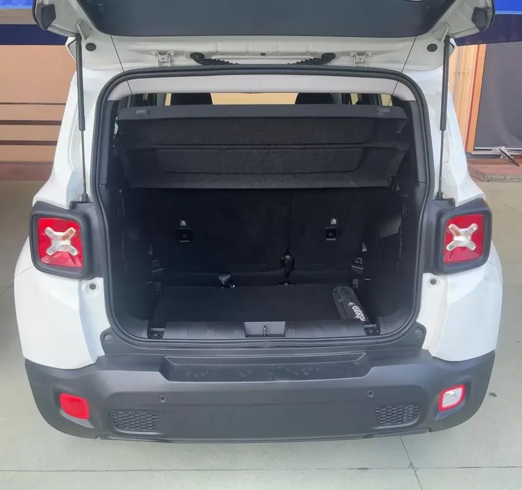 Jeep Renegade 2021 - 15995 EUR, 129400 km - 129400km - foto 6 de 11