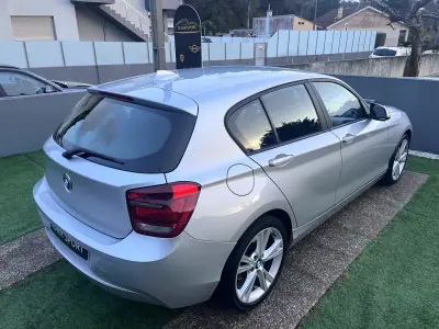 BMW 120 2013 - 13900 EUR, 190000 km - AUTO.MOTO.pt - 190000km - foto 12 de 50