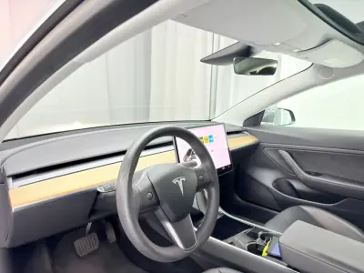 Tesla Model 3 2020 - 21750 EUR, 164000 km - AUTO.MOTO.pt - 164000km - foto 22 de 22