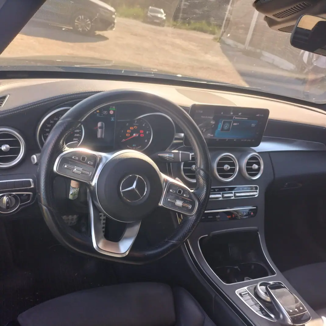 Mercedes-Benz C 300 2020 - 24000 EUR, 175000 km - AUTO.MOTO.pt - 175000km - foto 4 de 5