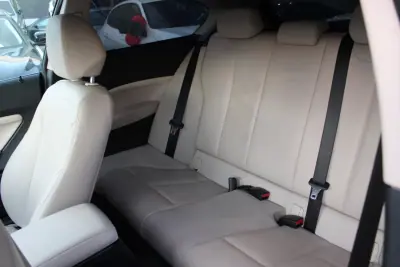 BMW 116 2016 - 13900 EUR, 175168 km - AUTO.MOTO.pt - 175168km - foto 7 de 24