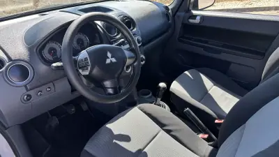 Mitsubishi Colt 2010 - 4900 EUR, 135000 km - 135000km - foto 10 de 13