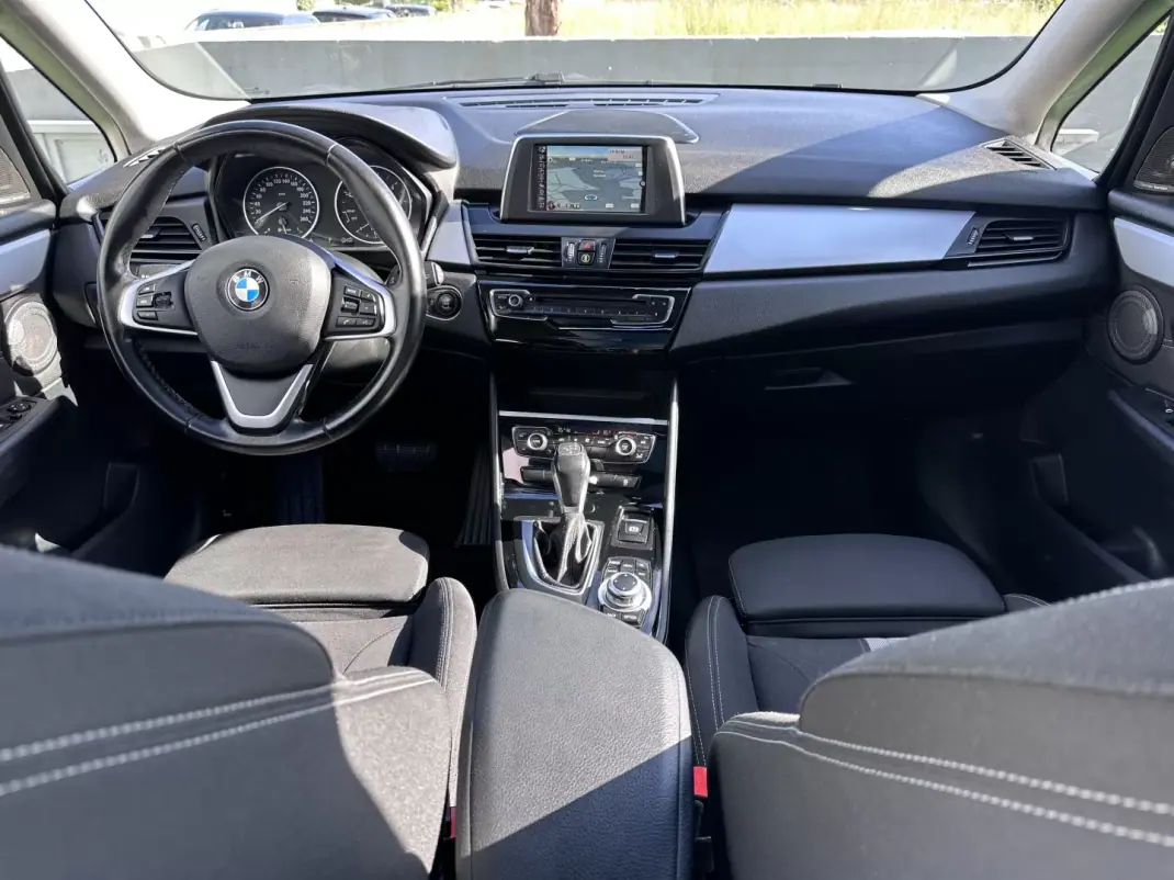 BMW 216 Gran Tourer 2015 - 14900 EUR, 180000 km - AUTO.MOTO.pt - 180000km - foto 32 de 77