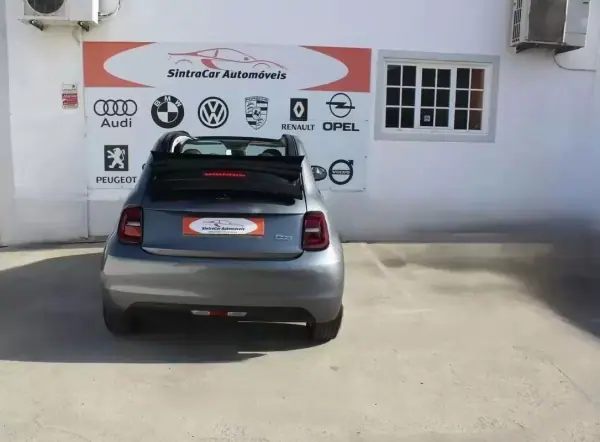 Fiat 500e C 2022 - 19980 EUR, 13651 km - AUTO.MOTO.pt - 13651km - foto 10 de 37