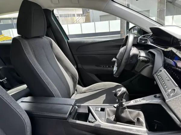 Peugeot 308 SW 2022 - 15500 EUR, 200000 km - AUTO.MOTO.pt - 200000km - foto 54 de 60