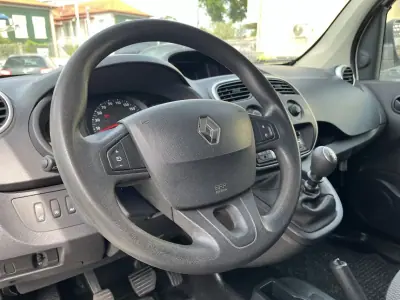 Renault Kangoo 1.5 DCi Maxi 2021 - 13250 EUR, 125000 km - AUTO.MOTO.pt - 125000km - foto 12 de 39