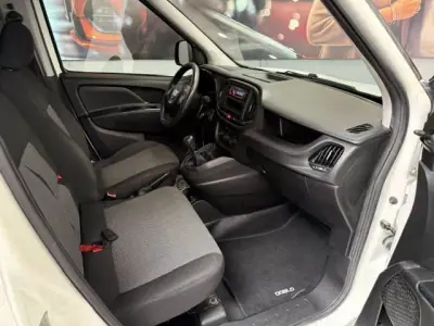 Fiat Doblo 2019 - 8999 EUR, 160500 km - AUTO.MOTO.pt - 160500km - foto 7 de 10