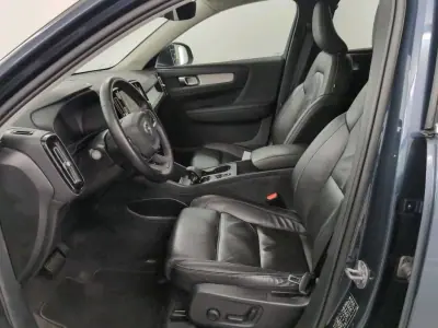 Volvo XC 40 2022 - 28990 EUR, 86024 km - AUTO.MOTO.pt - 86024km - foto 7 de 10