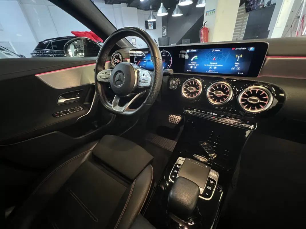 Mercedes-Benz CLA 180 2020 - 26990 EUR, 150000 km - AUTO.MOTO.pt - 150000km - foto 32 de 48