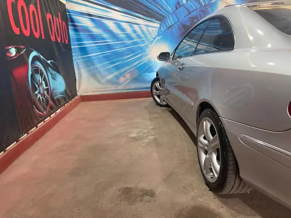 Mercedes-Benz CLK 220 2005 - 10999 EUR, 223000 km - AUTO.MOTO.pt - 223000km - foto 22 de 44