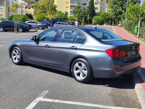 BMW 320 2013 - 14980 EUR, 161500 km - AUTO.MOTO.pt - 161500km - foto 11 de 38