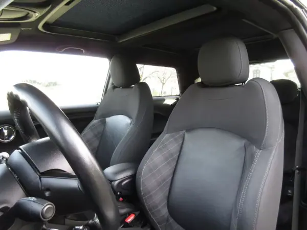 MINI 3 Portas 2018 - 18490 EUR, 164000 km - AUTO.MOTO.pt - 164000km - foto 24 de 53
