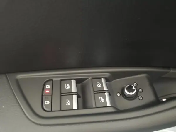 Audi A4 Avant 2021 - 22490 EUR, 149835 km - AUTO.MOTO.pt - 149835km - foto 10 de 15