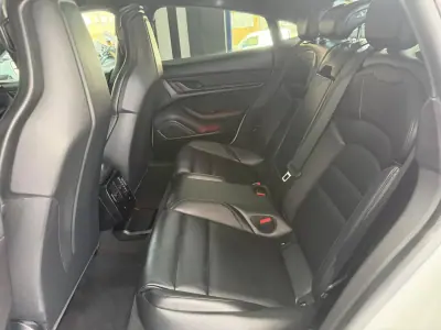Porsche Taycan 2023 - 67000 EUR, 46411 km - 46411km - foto 26 de 28