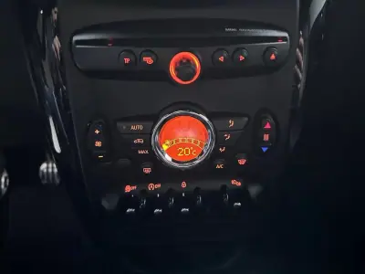 MINI Paceman 2013 - 14500 EUR, 117000 km - AUTO.MOTO.pt - 117000km - foto 15 de 20