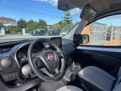 Fiat Fiorino 1.3 M-Jet Adventure 2020 - 9990 EUR, 159960 km - AUTO.MOTO.pt - 159960km - foto 12 de 20